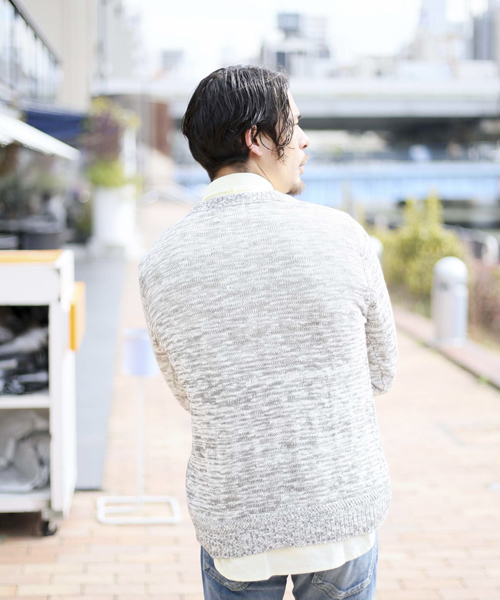 gim（ジム）の「【gim/ジム】綿麻スラブクルーネックニット（ニット/セーター・メンズ・グレー/ベージュ・MEDIUM/LARGE）」の9枚目の写真