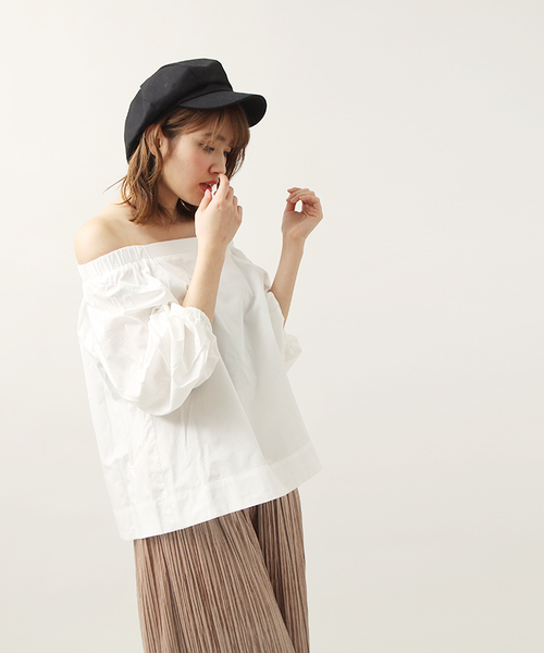 WEGO（ウィゴー）の「WEGO/ボリュームパフオフショルダーブラウス（シャツ/ブラウス・レディース・ホワイト/ブルー系その他4/ブラック/ベージュ/ライトピンク・FREE）」の14枚目の写真