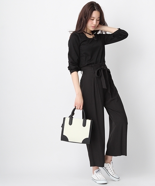Andemiu（アンデミュウ）の「チョーカールックTシャツ752843（Tシャツ/カットソー・レディース・ホワイト/ブラック/ライトブルー・FREE）」の5枚目の写真