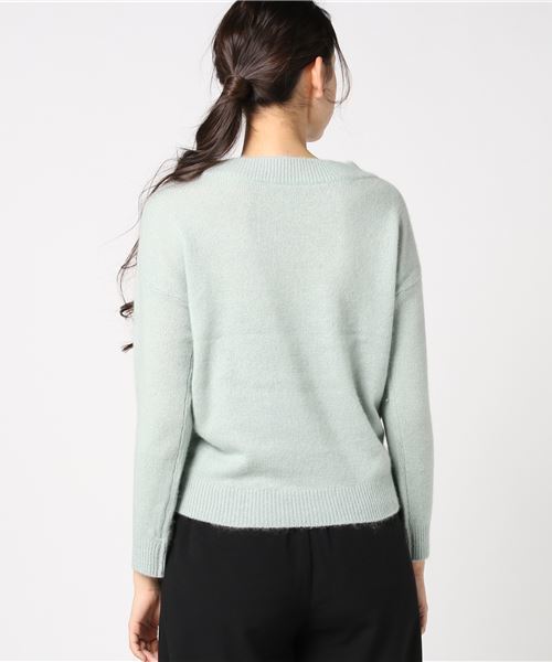 un dix cors（アンディコール）の「ラクーン混Vプルオーバーニット（ニット/セーター・レディース・ライトブルー・ﾌﾘ-）」の4枚目の写真