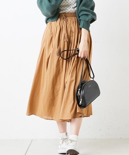 natural couture(ナチュラルクチュール)の「綿ボイルカラースカート(スカート・レディース・ブラック/ベージュ/マスタード/レンガ/ブルー・FREE)」の2枚目の写真