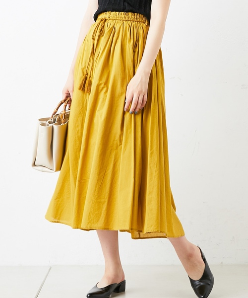 natural couture(ナチュラルクチュール)の「綿ボイルカラースカート(スカート・レディース・ブラック/ベージュ/マスタード/レンガ/ブルー・FREE)」の4枚目の写真