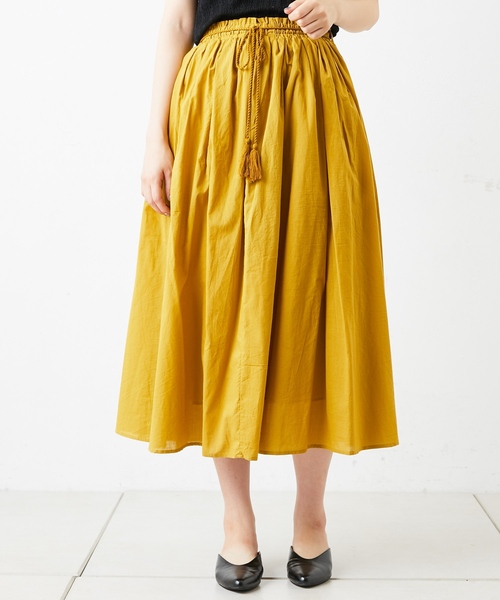 natural couture(ナチュラルクチュール)の「綿ボイルカラースカート(スカート・レディース・ブラック/ベージュ/マスタード/レンガ/ブルー・FREE)」の16枚目の写真