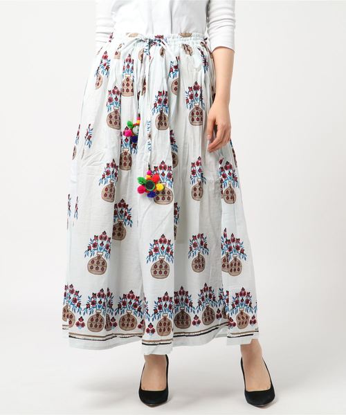 チャイハネ（チャイハネ）の「【チャイハネ】yul 花瓶プリントロングスカート（スカート・レディース・ブラック/グリーン/レッド/ホワイト/イエロー・FREE）」の8枚目の写真