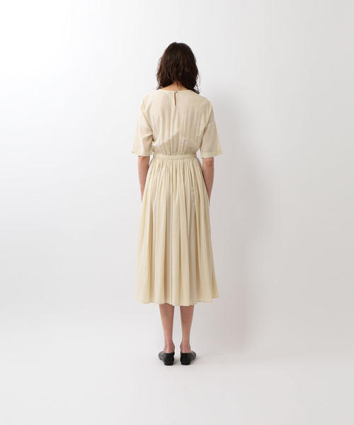 BLACK CRANE（ブラッククレーン）の「＜BLACK CRANE＞PLEATED DRESS