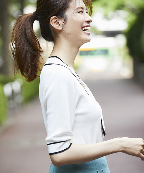 12Twelve Agenda（トゥエルブ　アジェンダ）の「配色ボウタイ5分袖ニットプルオーバー（ニット/セーター・レディース・ベージュ/ネイビー/ブラック/オフホワイト・M）」の10枚目の写真