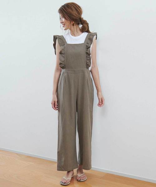 M y u(ミュー)の「【ZOZO限定アイテム】フリルサロペット(サロペット/オーバーオール・レディース・ブラック/カーキ/キャメル/その他・FREE)」の3枚目の写真