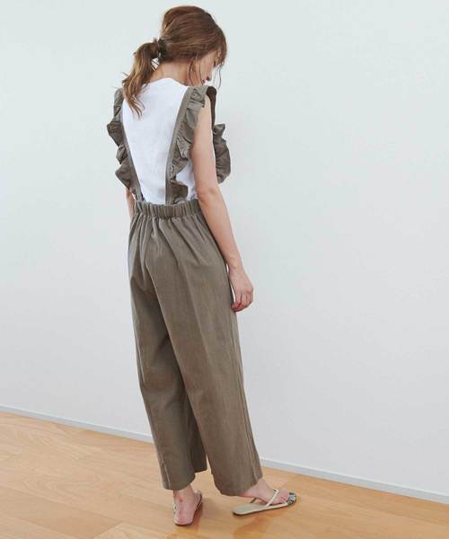 M y u(ミュー)の「【ZOZO限定アイテム】フリルサロペット(サロペット/オーバーオール・レディース・ブラック/カーキ/キャメル/その他・FREE)」の9枚目の写真