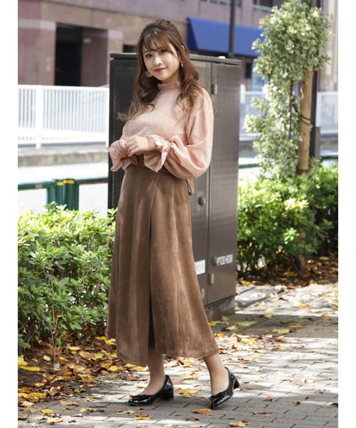 dazzlin（ダズリン）の「イレギュラーヘムラップミディスカート（スカート・レディース・ブラウン/オレンジ/アイボリー・SMALL/MEDIUM）」の19枚目の写真