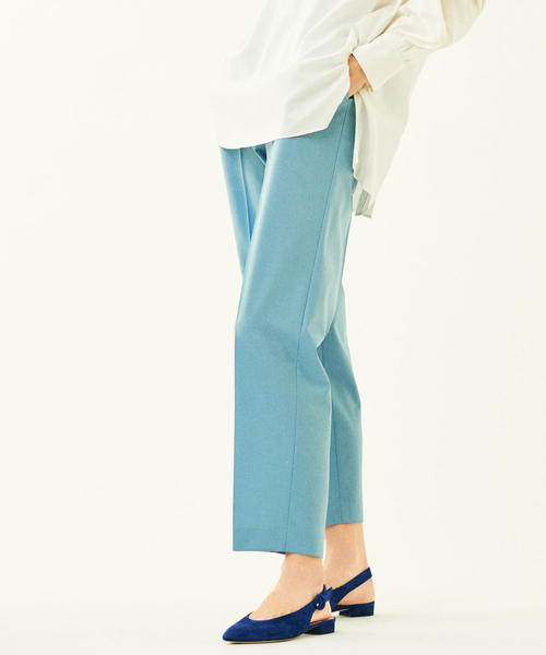 TOMORROWLAND （トゥモローランド）の「クリアストレッチトロピカル フロントタックパンツ（その他パンツ・レディース・レッド/ライトブルー/ライトベージュ・36/34/32/40）」の3枚目の写真