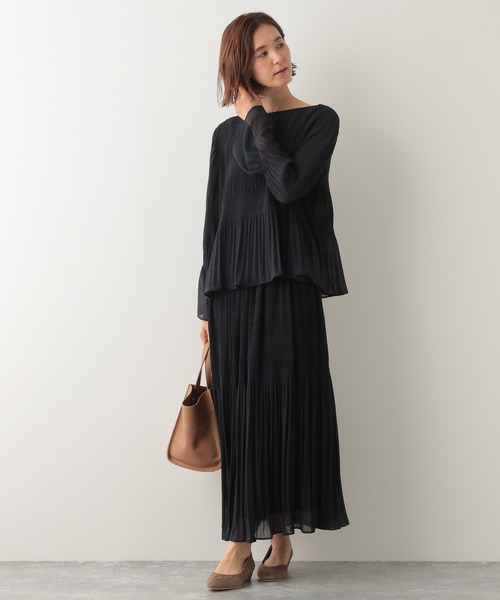 LEPSIM(レプシィム)の「マジョリカプリーツブラウス 890435(シャツ/ブラウス・レディース・ネイビー/マスタード/グレイッシュベージュ・MEDIUM/LARGE)」の13枚目の写真