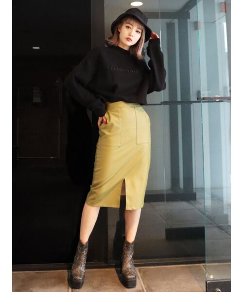 EMODA（エモダ）の「ポケットタイトミディスカート（スカート・レディース・ブラック/カーキ/ベージュ・SMALL/MEDIUM）」の9枚目の写真