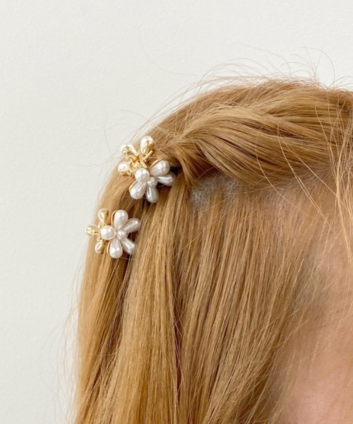 apres jour(アプレジュール)の「【apres jour×ARIAZ】パールフラワーヘアクリップ(バレッタ/ヘアクリップ・レディース・アイボリー・FREE)」の3枚目の写真