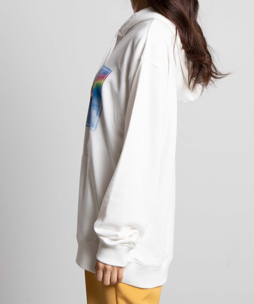 WEGO（ウィゴー）の「WEGO/レインボーフォトプリントパーカー（パーカー・レディース・ホワイト/ブラック・SMALL/MEDIUM/LARGE）」の19枚目の写真