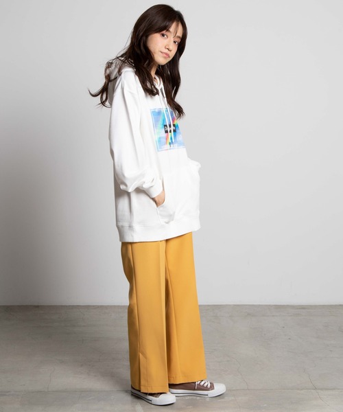 WEGO（ウィゴー）の「WEGO/レインボーフォトプリントパーカー（パーカー・レディース・ホワイト/ブラック・SMALL/MEDIUM/LARGE）」の14枚目の写真