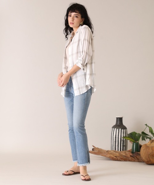 INED（イネド）の「パターンリネンシャツ《MONTI》（シャツ/ブラウス・レディース・オフホワイト/サックスブルー/ベージュ・9号/7号/11号）」の10枚目の写真