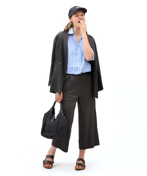 INED（イネド）の「パターンリネンシャツ《MONTI》（シャツ/ブラウス・レディース・オフホワイト/サックスブルー/ベージュ・9号/7号/11号）」の18枚目の写真