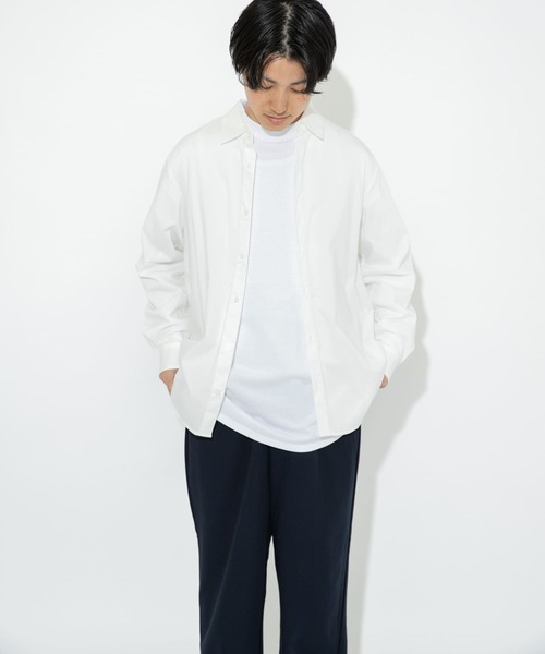 ITEMS URBANRESEARCH（アイテムズ アーバンリサーチ）の「レギュラーカラーシャツ（シャツ/ブラウス・メンズ・ホワイト/ベージュ/ライトグレー/ブルー・LARGE/MEDIUM/X-LARGE/SMALL）」の10枚目の写真