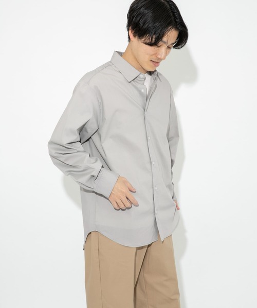 ITEMS URBANRESEARCH（アイテムズ アーバンリサーチ）の「レギュラーカラーシャツ（シャツ/ブラウス・メンズ・ホワイト/ベージュ/ライトグレー/ブルー・LARGE/MEDIUM/X-LARGE/SMALL）」の19枚目の写真