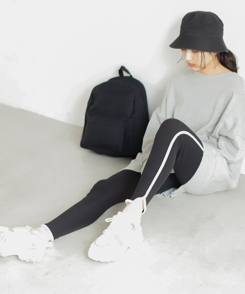 Auntie Rosa Holiday(アンティローザホリデー)の「パイピングレギンス(レギンス/スパッツ・レディース・グレー/ブラック・FREE)」の6枚目の写真