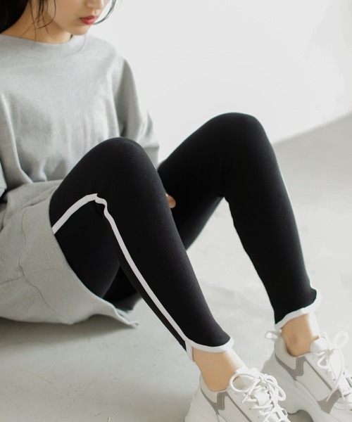 Auntie Rosa Holiday(アンティローザホリデー)の「パイピングレギンス(レギンス/スパッツ・レディース・グレー/ブラック・FREE)」の7枚目の写真