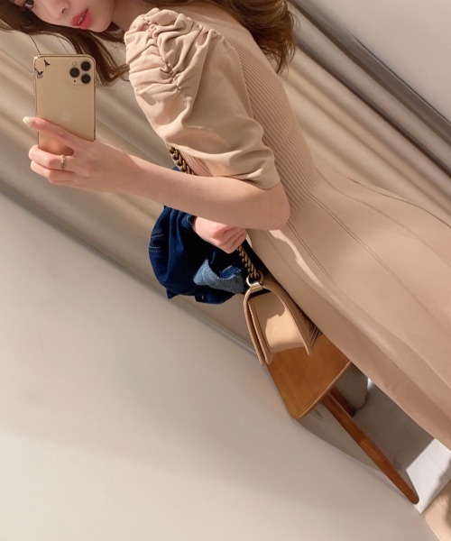 ROYAL PARTY（ロイヤルパーティー）の「パワショルニットフレアワンピース（ワンピース・レディース・ブラック/ベージュ/グリーン・FREE）」の3枚目の写真