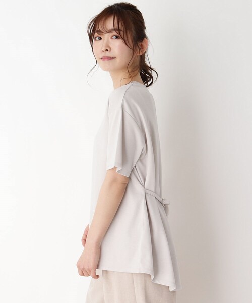 pink adobe(ピンクアドベ)の「◆【M-3L】【洗える/抗菌防臭/UVケア】前後2WAYリボンTシャツ(Tシャツ/カットソー・レディース・ライトグレー/ブラック/レモンイエロー/パープル系4/アイボリー系2・38/40/42/44)」の3枚目の写真