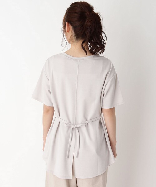 pink adobe(ピンクアドベ)の「◆【M-3L】【洗える/抗菌防臭/UVケア】前後2WAYリボンTシャツ(Tシャツ/カットソー・レディース・ライトグレー/ブラック/レモンイエロー/パープル系4/アイボリー系2・38/40/42/44)」の11枚目の写真