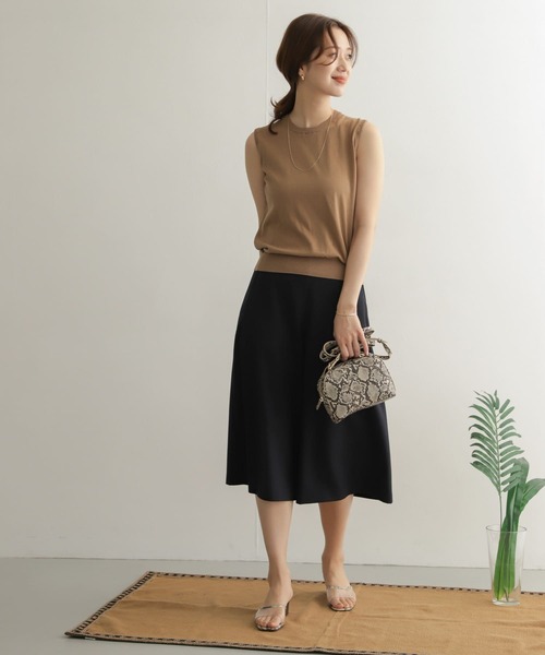 URBAN RESEARCH DOORS（アーバンリサーチドアーズ）の「ハイツイストコットンノースリーブニット（ニット/セーター・レディース・ブラック/ベージュ/ブルー/グリーン系その他・ONE）」の14枚目の写真