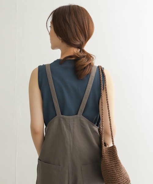 URBAN RESEARCH DOORS（アーバンリサーチドアーズ）の「ハイツイストコットンノースリーブニット（ニット/セーター・レディース・ブラック/ベージュ/ブルー/グリーン系その他・ONE）」の7枚目の写真