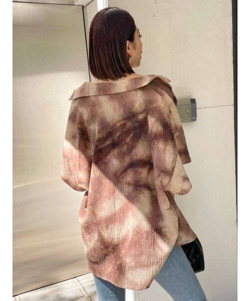 EMODA（エモダ）の「シャーリングラフシャツ（シャツ/ブラウス・レディース・ブラック/ブルー/ベージュ/その他・FREE）」の9枚目の写真