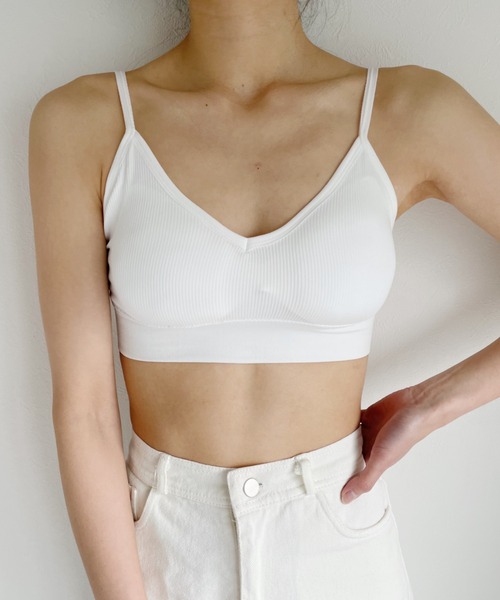 Alite cloth（アリーテクロス）の「バッククロスカップ付きブラトップキャミソール（キャミソール・レディース・ホワイト/ブラック/ベージュ・FREE）」の2枚目の写真
