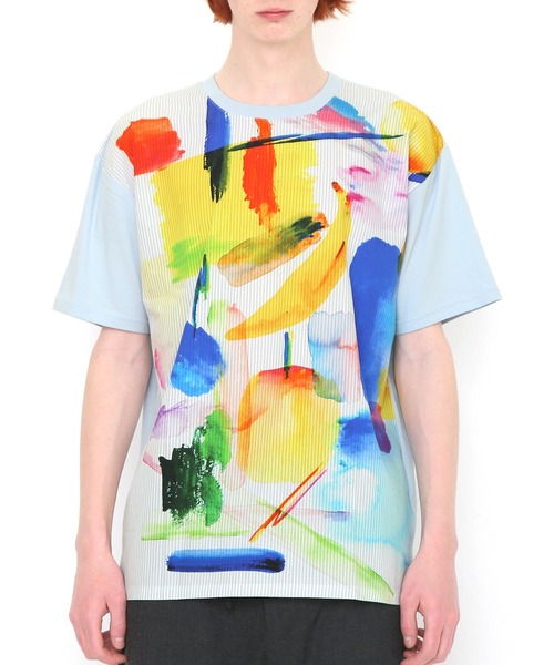Design Tshirts Store graniph（デザイン　ティーシャツ　ストア　グラニフ）の「フローイングフルーツ｜フロント総柄Tシャツ(ブルー)（Tシャツ/カットソー・メンズ・ブルー・X-LARGE/SMALL/LARGE/MEDIUM）」の5枚目の写真