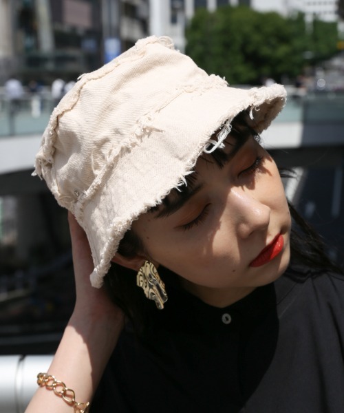 HARE（ハレ）の「クラッシュバケットハット(HARE)（ハット・レディース・ブラック/アイボリー・FREE）」の12枚目の写真