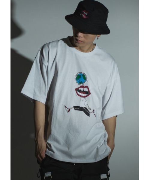 RE730(アールイーセブンサーティー)の「【RE730】なみおくん×地球儀プリントビッグシルエットTシャツ(Tシャツ/カットソー・メンズ・アッシュグレー/ブラック/オフホワイト・MEDIUM/LARGE)」の4枚目の写真