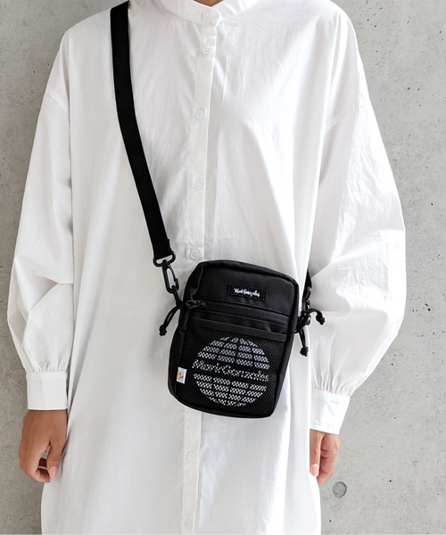 Mark Gonzales(マーク・ゴンザレス)の「MARK GONZALES/マークゴンザレス ナイロンリップ プリントメッシュポケット ミニショルダーバッグ(ショルダーバッグ・メンズ・ホワイト/グレー/ブラック・FREE)」の16枚目の写真