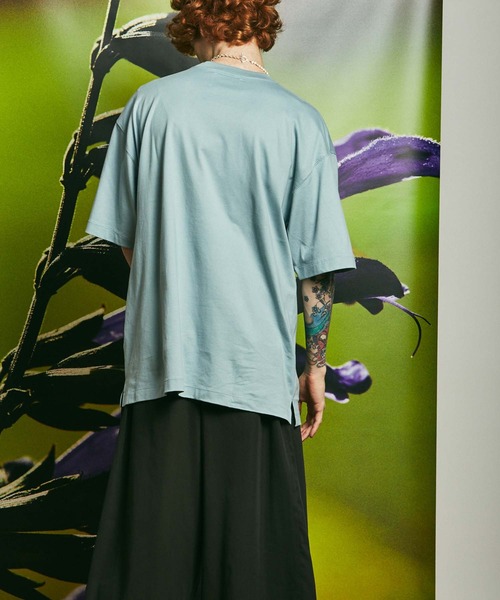 MAISON SPECIAL(メゾンスペシャル)の「《ユニセックスアイテム》60/3ハイゲージ天竺オーバーサイズTシャツ 【MAISON SPECIAL/メゾンスペシャル】(Tシャツ/カットソー・メンズ・チャコールグレー/グレイッシュベージュ/ブルー/ライトブルー/ラベンダー/ピンク・44/46/48)」の19枚目の写真