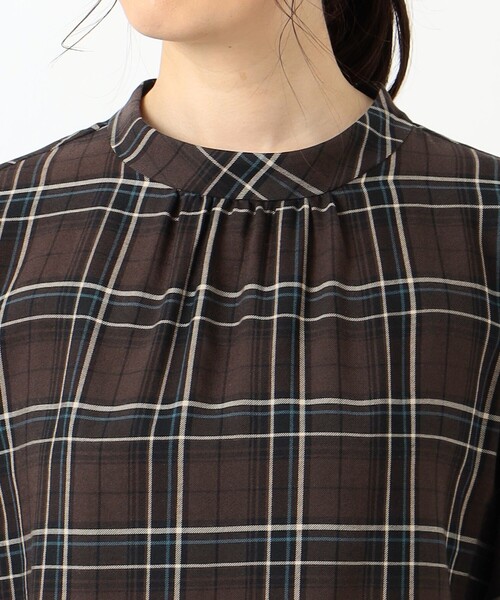 J.PRESS Ladies(J.プレス レディス)の「【洗える】セルローススタンドカラーチェック ブラウス(シャツ/ブラウス・レディース・ダークブラウン系3/ネイビー系3・XS)」の10枚目の写真