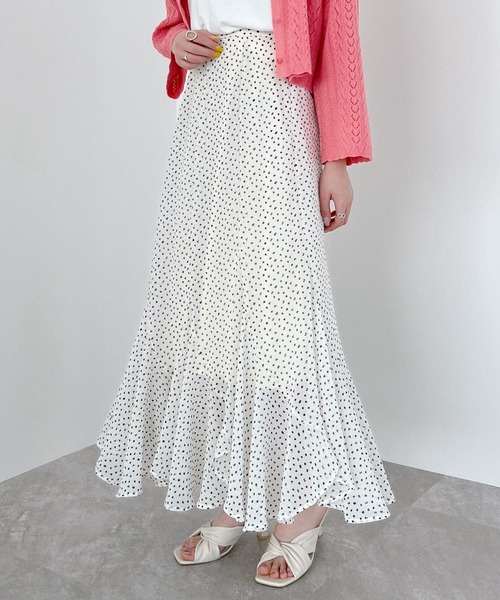 mysty woman（ミスティウーマン）の「エスカルゴマーメイドスカート 956303（スカート・レディース・ブラック/アイボリー/ブラック系/ライトブラウン/ベージュ/ブラウン系/オフホワイト/ボルドー/ホワイト/ブラック系9/ホワイト系7/ブラウン系4/ホワイト系3/ブラック系6/ブラック系7/ブラック系8/ホワイト系1/その他・FREE）」の5枚目の写真