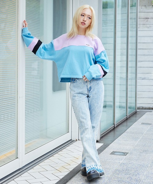 X-girl（エックスガール）の「CROPPED SWEAT TOP（スウェット・レディース・ライトブルー/ブラック/ベージュ・S/M）」の7枚目の写真