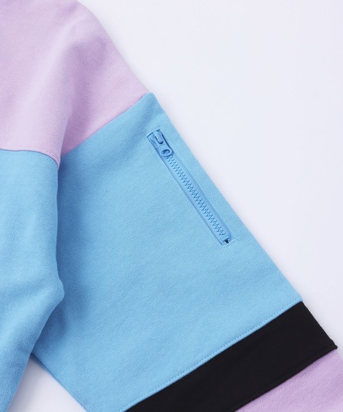 X-girl（エックスガール）の「CROPPED SWEAT TOP（スウェット・レディース・ライトブルー/ブラック/ベージュ・S/M）」の12枚目の写真