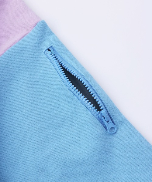 X-girl（エックスガール）の「CROPPED SWEAT TOP（スウェット・レディース・ライトブルー/ブラック/ベージュ・S/M）」の13枚目の写真