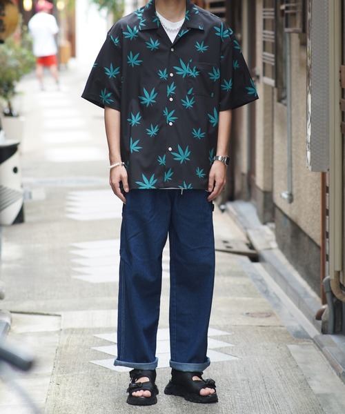 SPINNS（スピンズ）の「【ゆったりシルエット】リーフ総柄デザイン 半袖オープンカラーシャツ（シャツ/ブラウス・メンズ・ホワイト/ブラック・ONESIZE）」の13枚目の写真