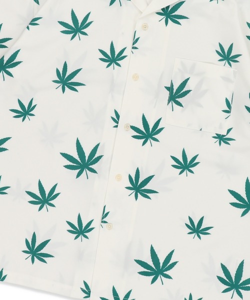 SPINNS（スピンズ）の「【ゆったりシルエット】リーフ総柄デザイン 半袖オープンカラーシャツ（シャツ/ブラウス・メンズ・ホワイト/ブラック・ONESIZE）」の22枚目の写真