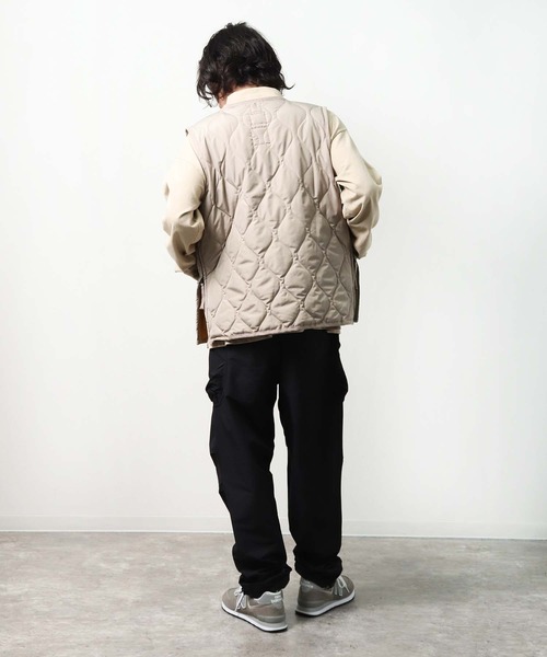 TAION(タイオン)の「【 TAION / タイオン 】 【 ユニセックス 】 ミリタリージップ Vネックダウンベスト TAION-001ZML DON(ベスト・メンズ・ライトグレー/ブラック/ダークグリーン/オリーブドラブ/グリーン系その他・MEDIUM/LARGE/X-LARGE)」の14枚目の写真