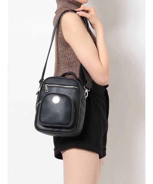 EVRIS（エヴリス）の「MULTI WAY バックパック（バックパック/リュック・レディース・ブラック/アイボリー・FREE）」の17枚目の写真