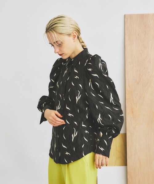 INella（イネラ）の「【INella(イネラ)】ラフペイントボリュームスリーブブラウス（シャツ/ブラウス・レディース・ピンク/ブラウン・FREE）」の17枚目の写真