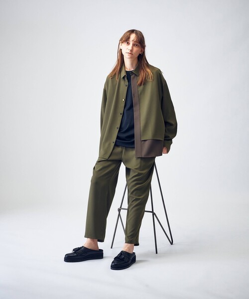 tk.TAKEO KIKUCHI(ティーケータケオキクチ)の「◆ナメラカハーフレイヤーシャツセットアップ(セットアップ・レディース・ブラック/ベージュ/カーキ/ブラウン系その他・66)」の4枚目の写真
