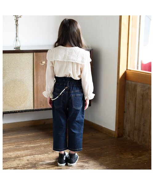 BREEZE（ブリーズ）の「パールチャーム付デニムパンツ 9分丈＿ストレッチ（デニムパンツ・キッズ・ネイビー/アイボリー・140/90/130/110/100/120/150）」の7枚目の写真