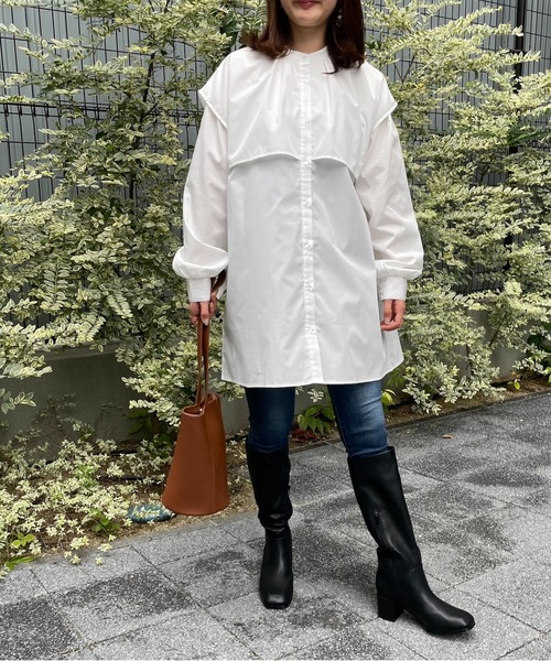 4youstory（フォーユーストーリー）の「サイドリボンケープシャツ（シャツ/ブラウス・レディース・ブラック/オフホワイト/マスタード/モカ・MEDIUM）」の5枚目の写真